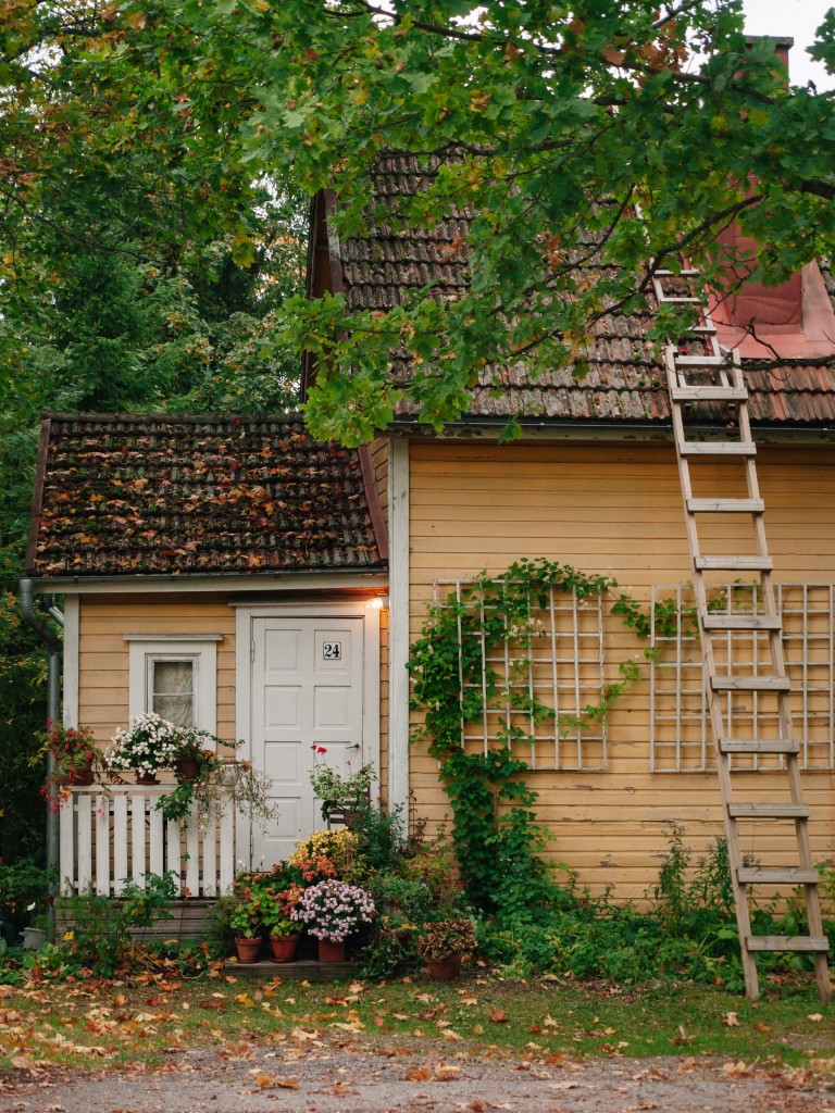 Domy i mieszkania, Jesienny domek w Finlandii