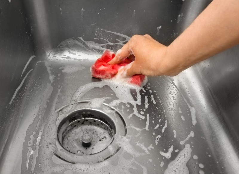 domowy sposób na czysty zlew 