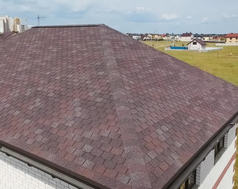 Ondulina na dach - lekkie, tanie i nowoczesne pokrycie dachowe