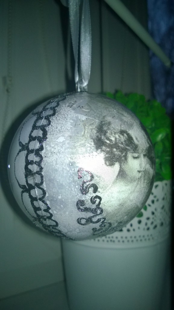 Pozostałe, Moje bombki 2016 - bombka shabby chic