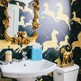 Domy i mieszkania, znowu pobłądziłam... - https://www.thedecorista.com/blog/2014/11/3/zebra-wallpaper-yes-or-no