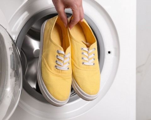 Jak suszyć buty po praniu? Nie będzie zacieków i plam!
