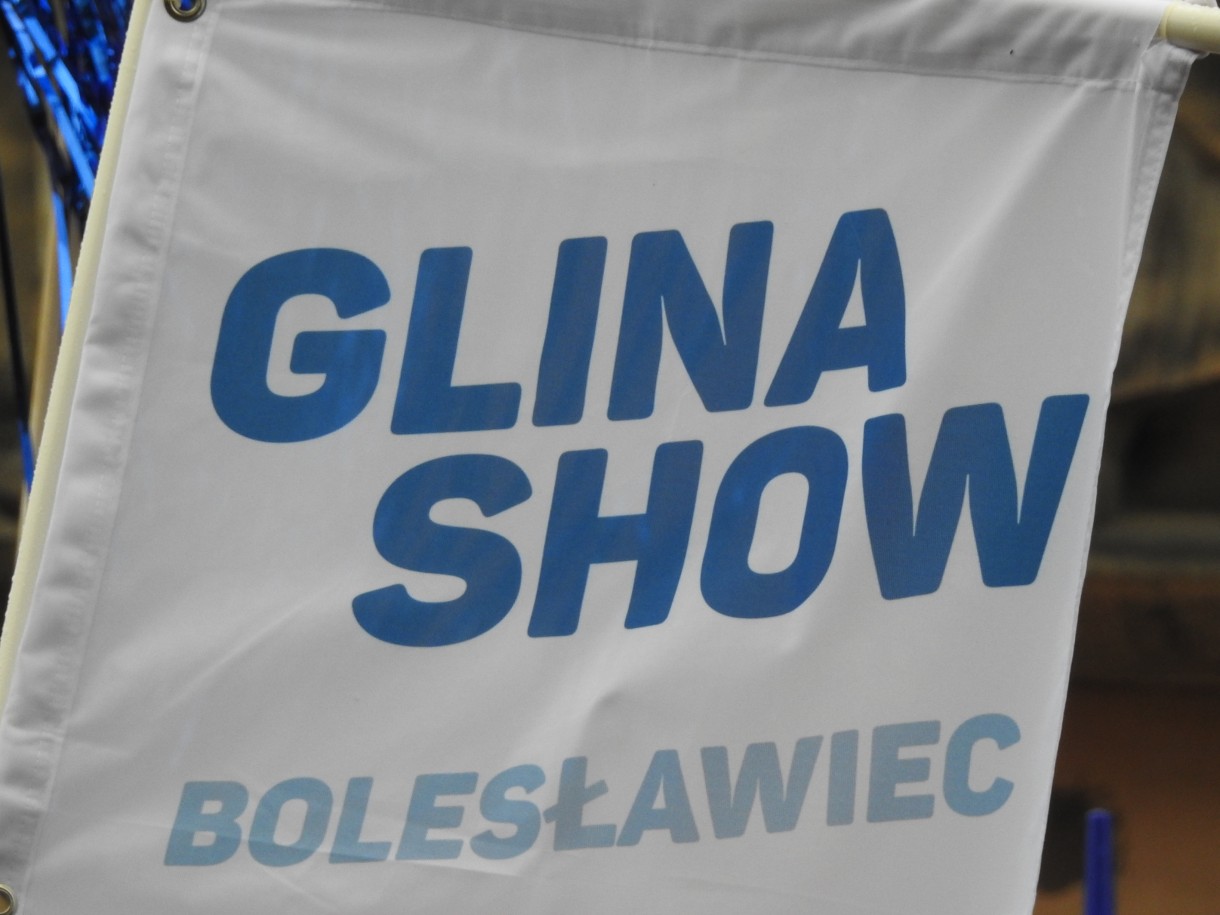 Podróże, GLINA SHOW