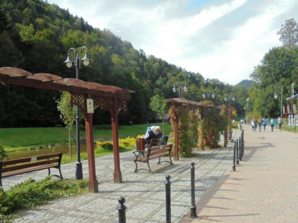 Podróże, PROMENADA  NAD  GRAJCARKIEM - NAD GRAJCARKIEM