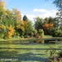 Pozostałe, Odkurzone foto - Park Czartoryskich w Puławach z zabytkami, ale teraz letnią porą. Widok ze skarpy na starą łachę wiślaną i pływające łabędzie.