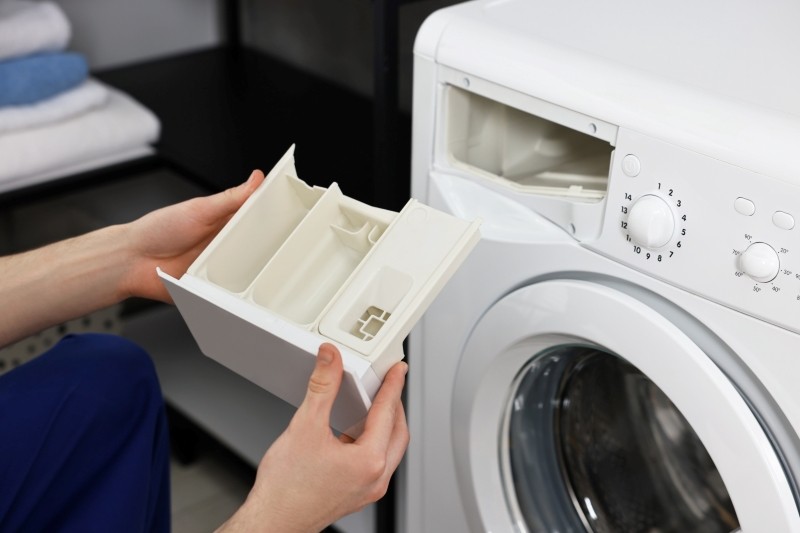 domowy sposobów na odświeżenie pralki
