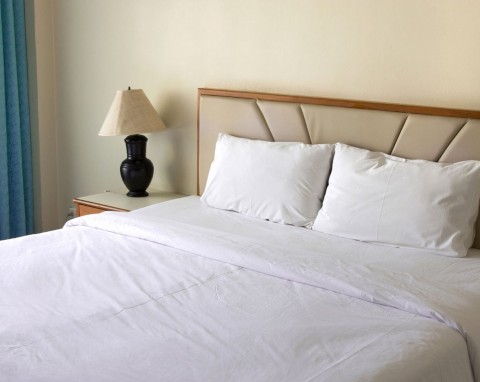 W zimie stawiaj pod łóżkiem. Pochłania wilgoć i sprawia, że lepiej się oddycha