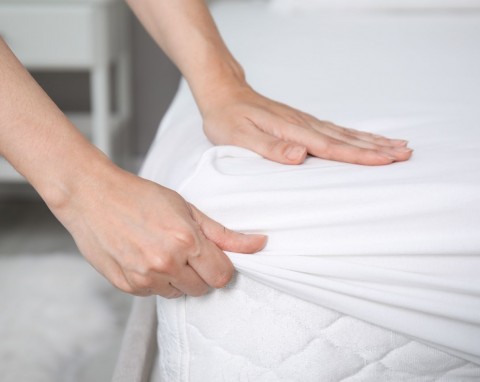 U babci pościel musiała być wykrochmalona. Mam jej przepis na krochmal i używam go do innych rzeczy