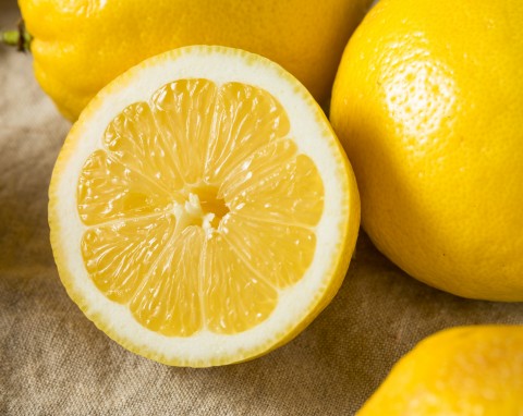 19 cudownych zastosowań cytryny w domu. Będziesz w szoku!