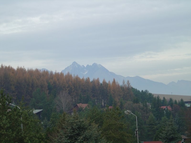 Pozostałe, SŁOWACKIE TATRY MOIM OKIEM - Taki widok rozciąga się z basenów termalnych-05.11.2010