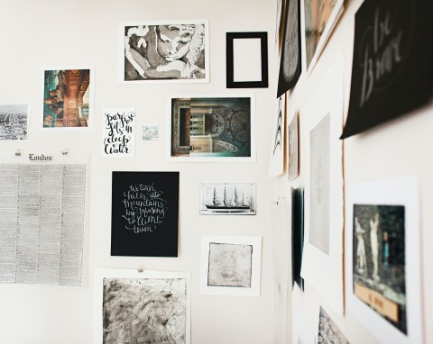 Gallery wall - jak wyeksponować rodzinne pamiątki?